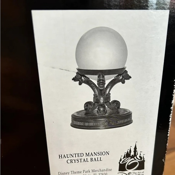 Disney HAUNTED MANSION 45th ANNIVERSARY CRYSTAL BALL Figurine Madame Leota - Picture 2 of 4